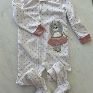 🌶️ NWOT CARTER’S SLEEP AND PLAY